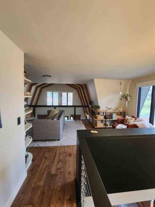 The Juniper House Near Poughkeepsie & New Paltz Ferienhaus *