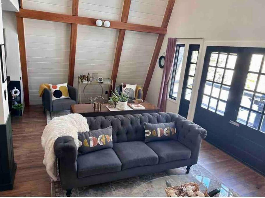 The Juniper House Near Poughkeepsie & New Paltz *