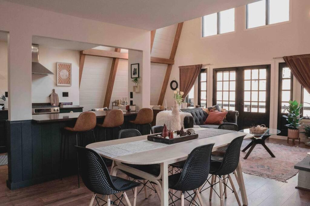 The Juniper House Near Poughkeepsie & New Paltz