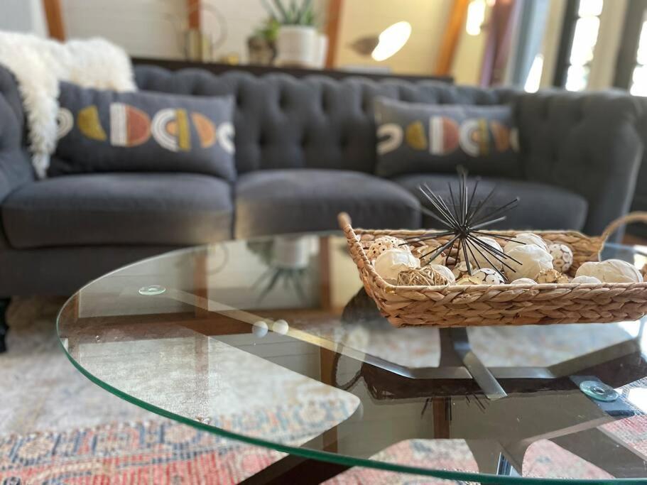 The Juniper House Near Poughkeepsie & New Paltz * Highland