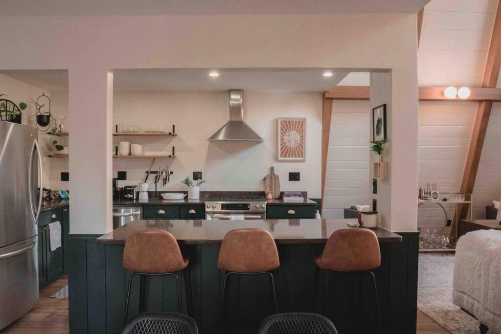 The Juniper House Near Poughkeepsie & New Paltz Ferienhaus Highland