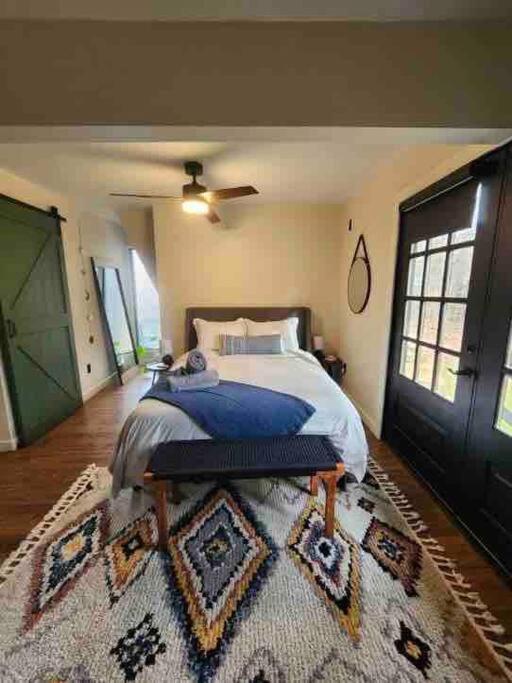 The Juniper House Near Poughkeepsie & New Paltz Highland