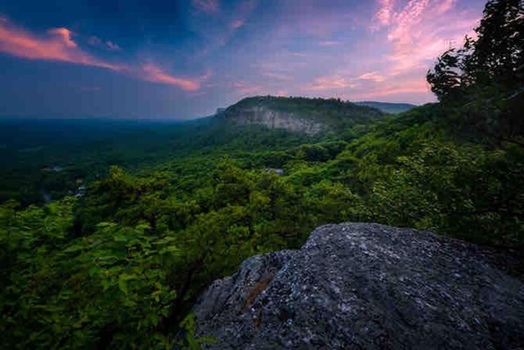 The Juniper House Near Poughkeepsie & New Paltz * Highland
